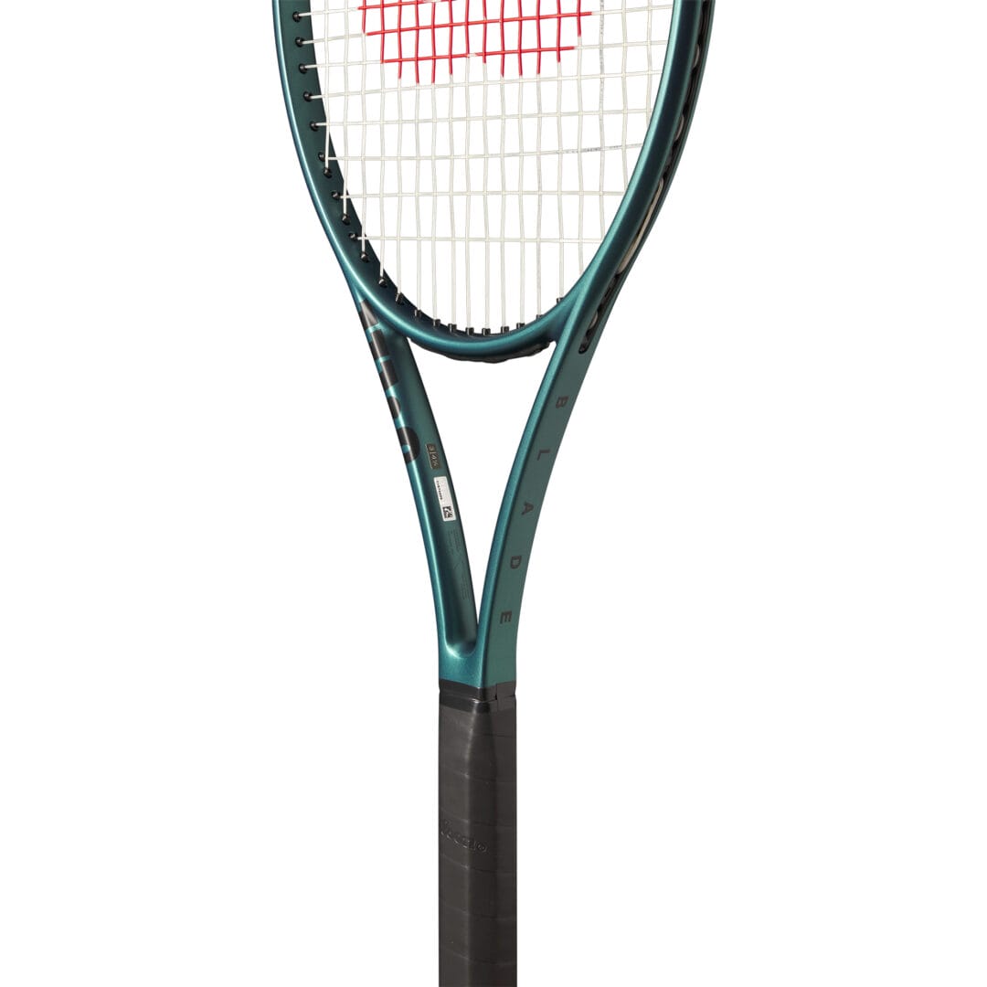 Wilson Tennis Rackets | Performance | Blade 98 18x20 305g V9 L2 TR014-2